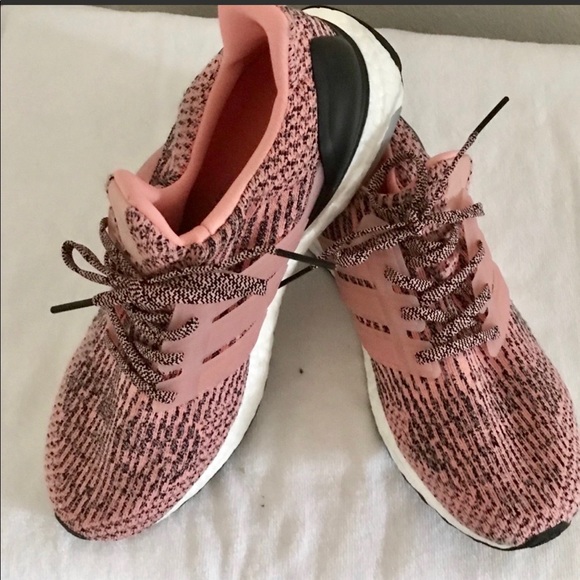 RARE Adidas UltraBoos 3.0!!! - Picture 4 of 4